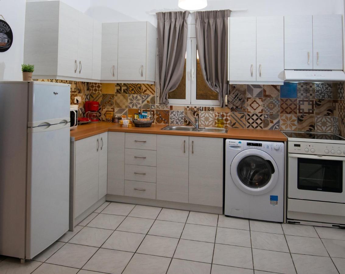 Salty Alley Seaside Apartment Rethymno  Exterior photo